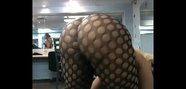  Big booty ebony in fishnet